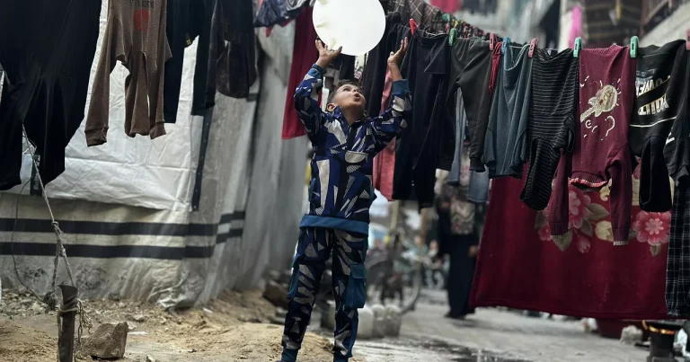 UNICEF: 200 milyondan çox uşağın humanitar yardıma ehtiyacı var