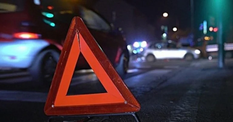 Salyanda faciə: Yanan avtomobili söndürən şəxsləri maşın vurdu, ölən və xəsarət alan var