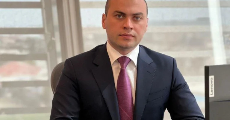 Dövlət Vergi Xidmətinin baş idarə rəisi vəzifəsindən azad edilib