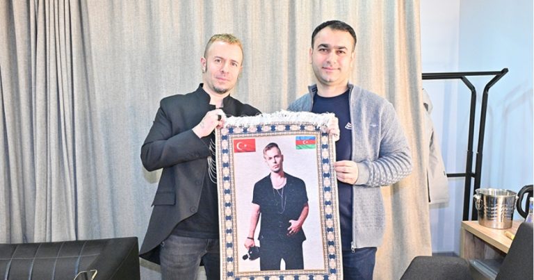 Eyyub Hüseynzadənin təşkilatçılığı ilə Emre Aydın Bakını coşdurdu-FOTOLAR