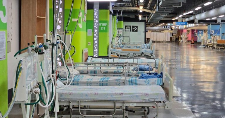 İsrail xəstəxanaları müharibə vəziyyətinə uyğun yenidən təşkil olunur