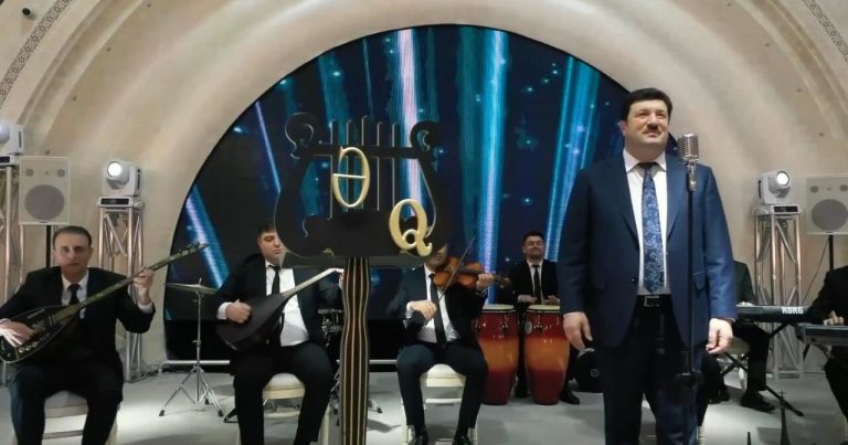 Azərbaycanlı müğənninin toyda səsi BATDI