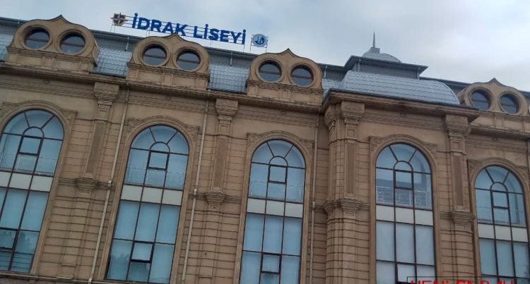 Məşhur polkovnikin uşaqları da “İdrak” liseyində oxuyur – FOTO Məşhur polkovnikin uşaqları da “İdrak” liseyində oxuyur – FOTO