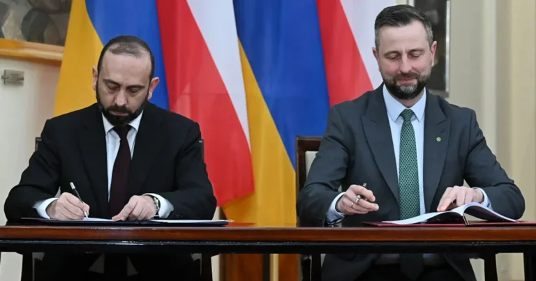 Ermənistan Polşa ilə hərbi saziş bağladı