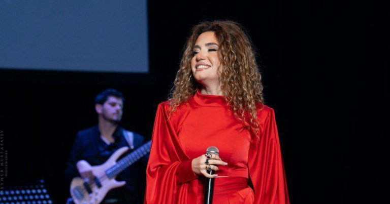 Çinarə Məlikzadənin Gəncədə solo konserti böyük coşqu ilə qarşılanıb-FOTOLAR