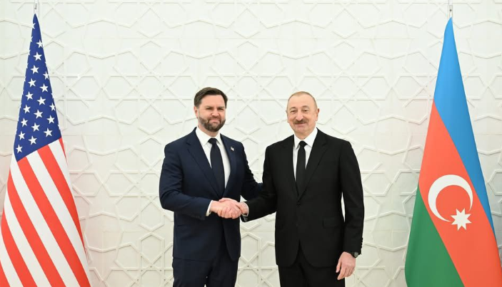 Vensdən şok etiraf: Trampdan sonra türklərlə də, israillilərlə də real dostluğu olan yeganə lider İlham Əliyevdir – VİDEO Vensdən şok etiraf: Trampdan sonra türklərlə də, israillilərlə də real dostluğu olan yeganə lider İlham Əliyevdir – VİDEO