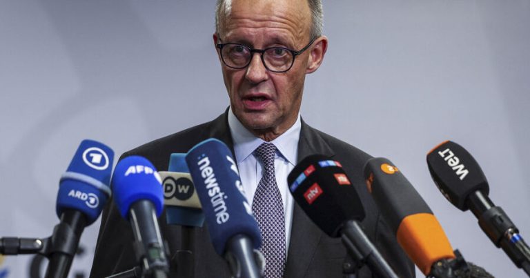 Friedrich Merz: Almaniyanın öz nüvə silahını əldə etməsi gündəmdə deyil