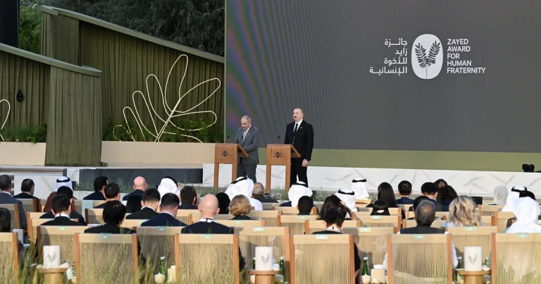 İlham Əliyev: “Əbu-Dabidə keçirilən bu mükafatlandırma mərasimi rəmzi məna daşıyır”