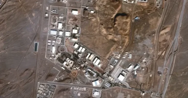 İranın Natanzdakı nüvə obyekti vuruldu