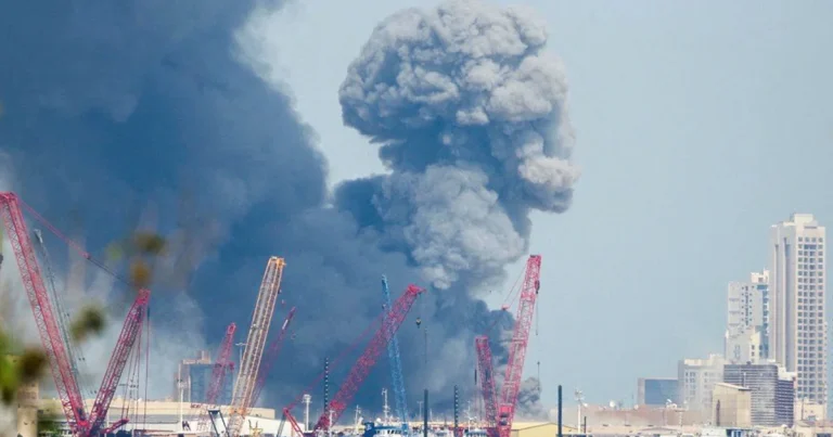 BƏƏ-nin Şarja limanı yaxınlığında partlayışlar baş verib