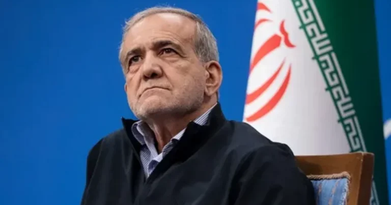 Pezeşkiandan AÇIQLAMA: “İran Xameneinin öldürülməsinə görə qisas almağı öz borcu sayır”