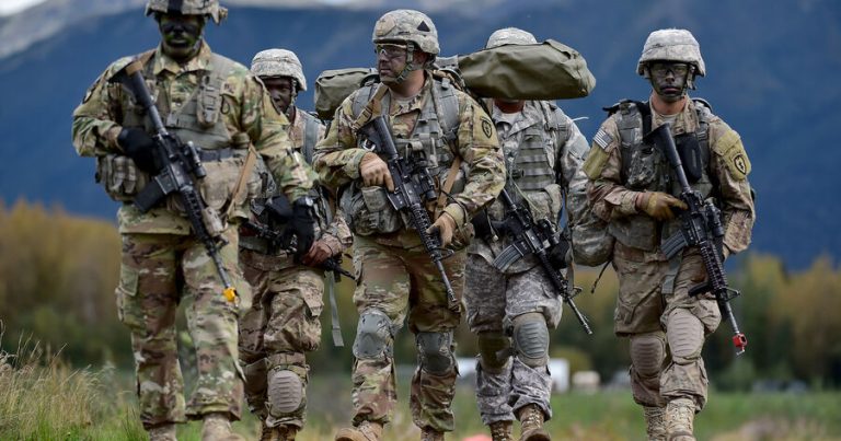 Yaxın Şərqdəki ABŞ hərbçilərinin sayı açıqlanıb Yaxın Şərqdəki ABŞ hərbçilərinin sayı açıqlanıb