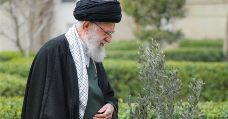 İranlılar Xameneinin ölümü xəbərlərinə sevinir – VİDEO