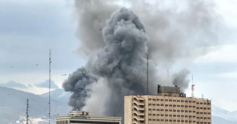 İsrail SEPAH-ın təhlükəsizlik qüvvələrinin qərargahını vurdu – FOTO