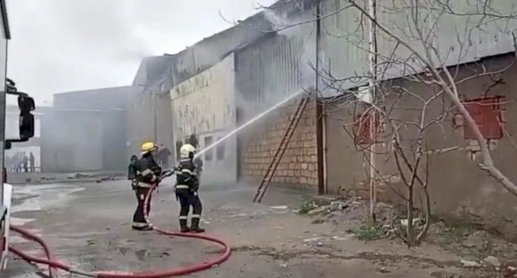 SON DƏQİQƏ: Binəqədidə güclü yanğın başladı – VİDEO SON DƏQİQƏ: Binəqədidə güclü yanğın başladı – VİDEO
