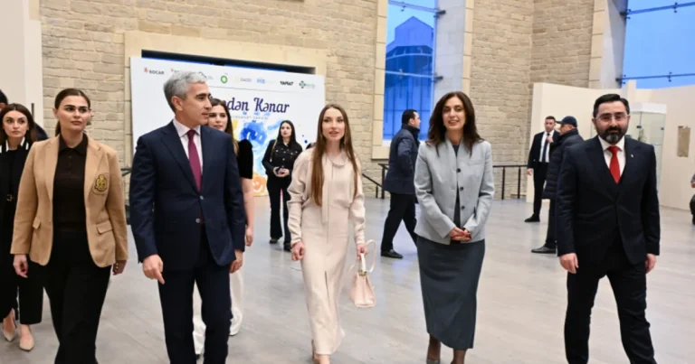 Daş Salnamə Muzeyində “Çərçivədən kənar” adlı inklüziv incəsənət sərgisi açılıb