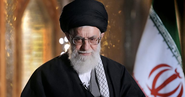 Ruslar da İranın Ali Lideri İmam Əli Xamenei üçün yas tutur