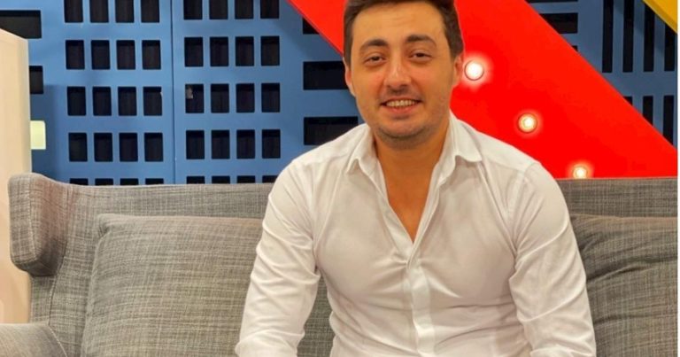 “Komedixana”nın aktyoru borca düşdü, mağazası bağlandı