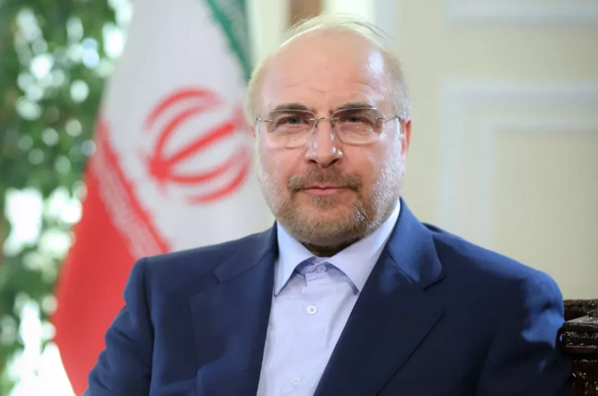 Qalibaf: “Düşmənlərimiz İranın adalarından birini tutmağa hazırlaşırlar”