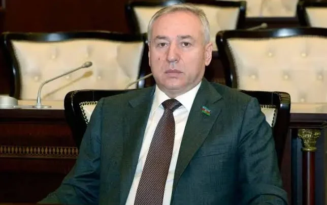 Bakı hər güclü yağışda su altında qalır: Problem niyə illərdir həll olunmur?-Millət vəkilindən AÇIQLAMA