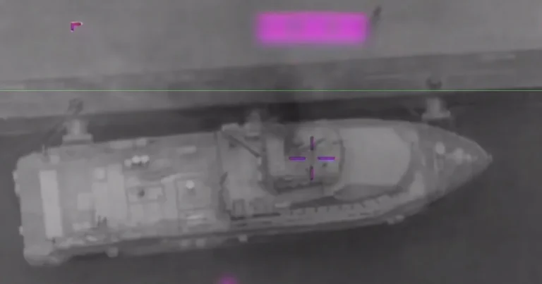 ABŞ İranın hərbi-dəniz qüvvələrinə məxsus gəmilərini məhv etdi – VİDEO