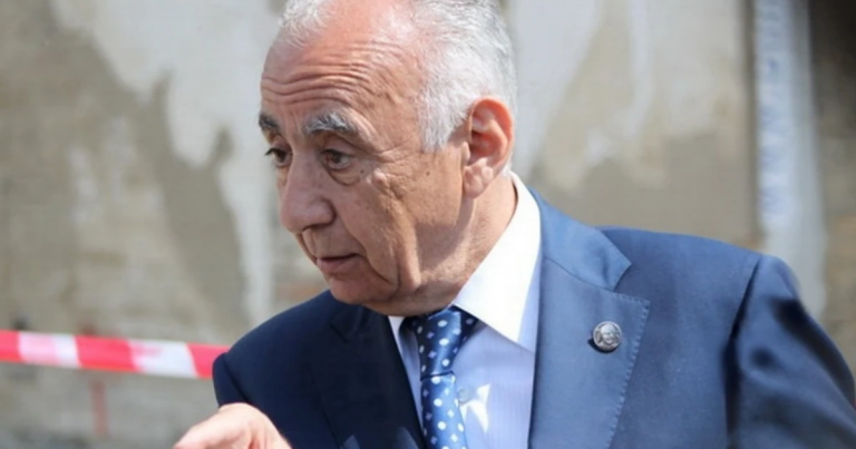 Hacıbala Abutalıbov Bakıya QAYITDI