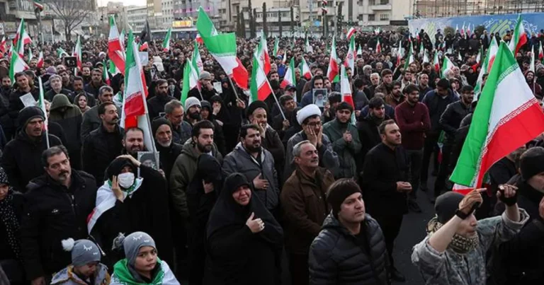 İranda hakimiyyətə dəstək mitinqləri başlayıb