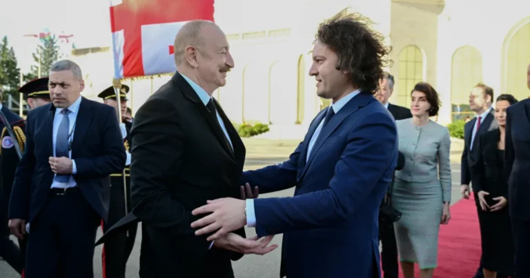 Prezident İlham Əliyevin Gürcüstana dövlət səfəri başa çatıb – FOTO Prezident İlham Əliyevin Gürcüstana dövlət səfəri başa çatıb – FOTO