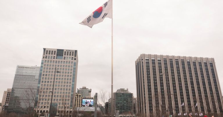 Güney Kore vətəndaşlara pulsuz kompüter paylamağa hazırlaşır