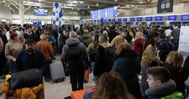Aİ-nin yeni giriş sistemi hava limanında böhran yaratdı