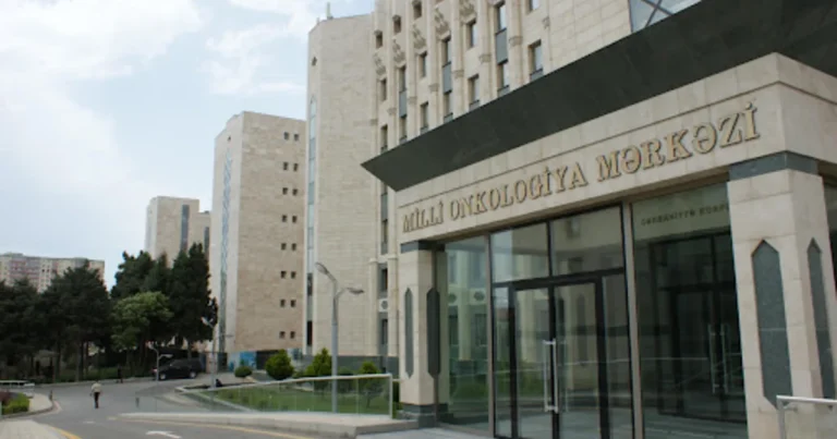 Milli Onkologiya Mərkəzində PARTLAYIŞ – Xəsarət alan həkimin FOTOSU