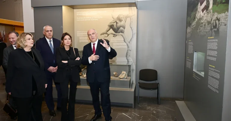 Mehriban Əliyeva Tbilisidə Gürcüstan Milli Muzeyində olub – FOTO Mehriban Əliyeva Tbilisidə Gürcüstan Milli Muzeyində olub – FOTO