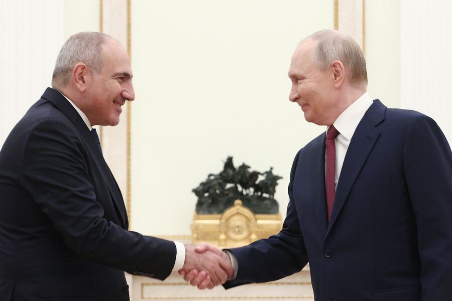 Kreml görüşü başa çatdı: Putin və Paşinyan danışıqları yekunlaşdırdı