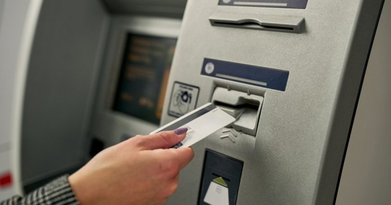 Azərbaycanda bu sahədə maaşlar açıqlandı – 1 915 manat!