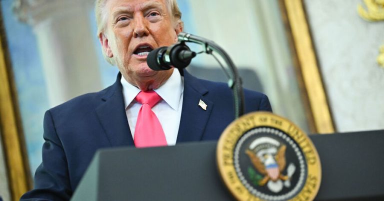 Tramp İranla nüvə proqramı və Hörmüz boğazının açıq saxlanılması barədə razılıq əldə olunduğunu iddia edir