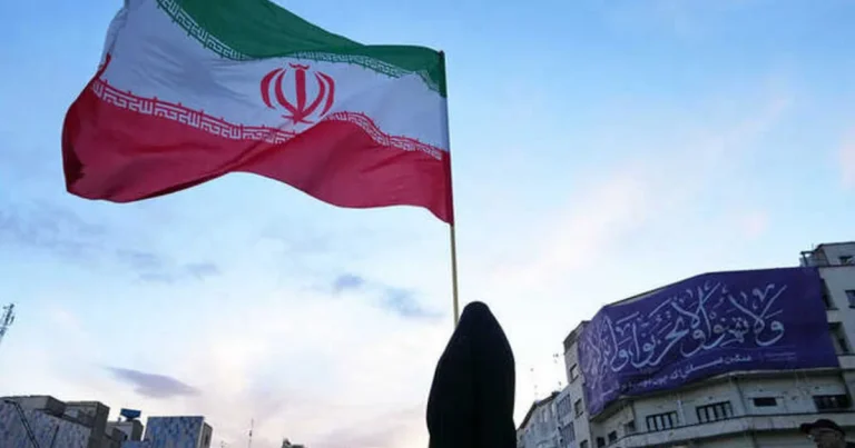 İranın “qələbə” bəyanatı Trampı özündən çıxardı – FOTO – VİDEO İranın “qələbə” bəyanatı Trampı özündən çıxardı – FOTO – VİDEO