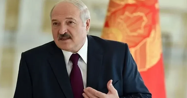 Aleksandr Lukaşenko Qərb qonşularını və Ukraynanı hədələdi