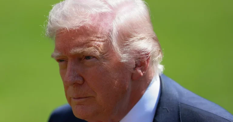 Tramp: İran Hörmüz boğazının bağlanmasını istəmir