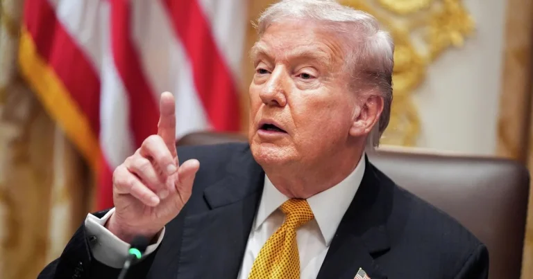 Tramp İranı blokada ilə hədələdi