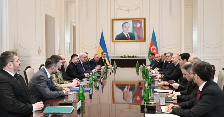 Qəbələdə Prezident İlham Əliyevin Ukrayna Prezidenti ilə geniş tərkibdə görüşü keçirilib