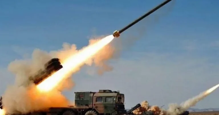 Pakistan 400 kilometr məsafəni vuran raketi sınaqdan keçirdi – FOTO – VİDEO