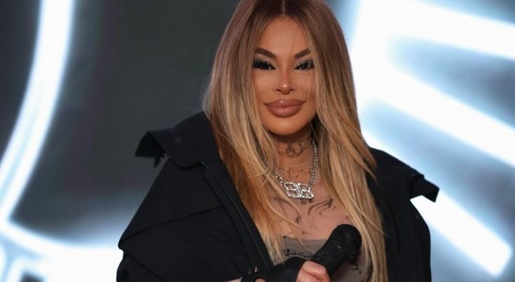 Aygün Kazımova toya elə ayaqqabıda getdi ki… – VİDEO