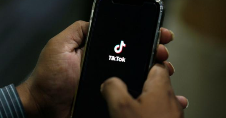 Bu tiktoker ev dustaqlığına buraxıldı — FOTO