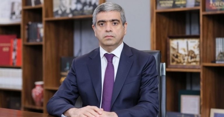 Nazirdən ANONS- saatlıq maaş gəlir…