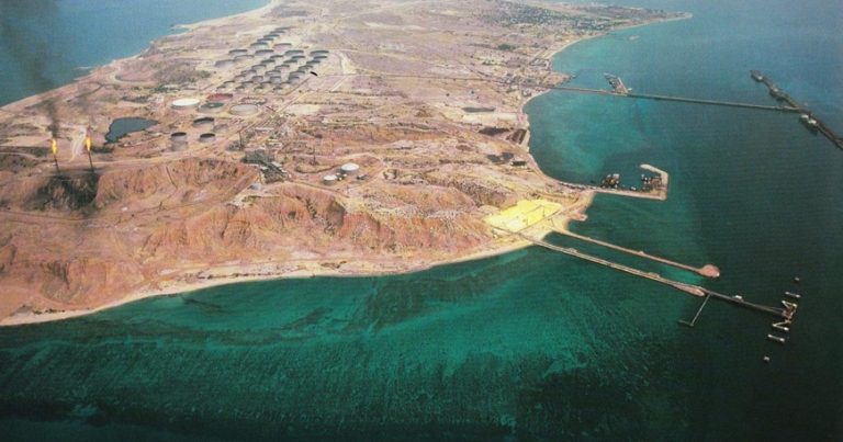 Tramp Xarq adasının ələ keçirilməsinə niyə razılaşmayıb?