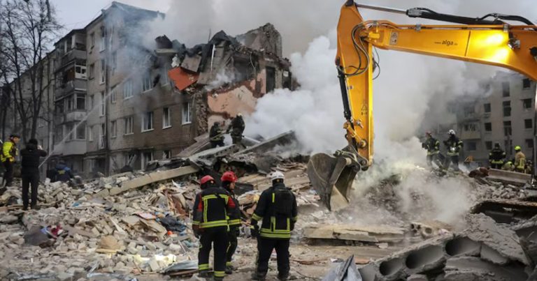 Ruslar Xarkovu reaktiv dronlarla vurdu