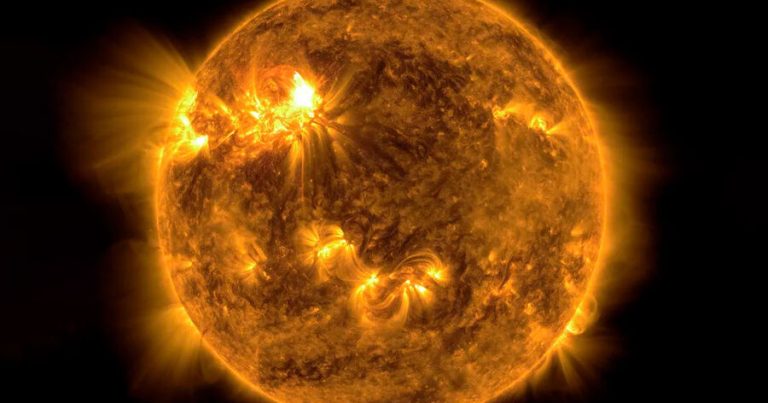 Alimlər iki həftədən sonra ilk dəfə güclü Günəş partlaması qeydə aldı