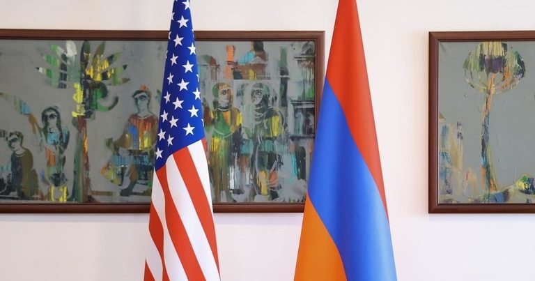 “Kiçik Ermənistan”dan anti-Paşinyan qərarı “Kiçik Ermənistan”dan anti-Paşinyan qərarı