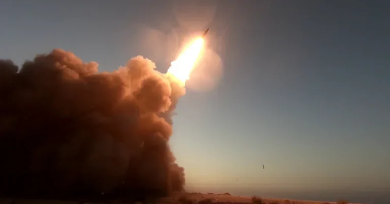 İran “Oracle” və “Amazon”un data mərkəzlərinə zərbələr endirib