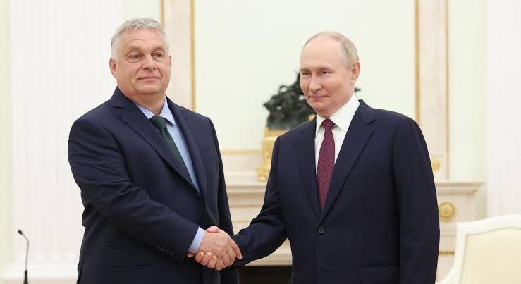 Viktor Orban Vladimir Putinə: hər bir məsələdə sizin xidmətinizdəyəm